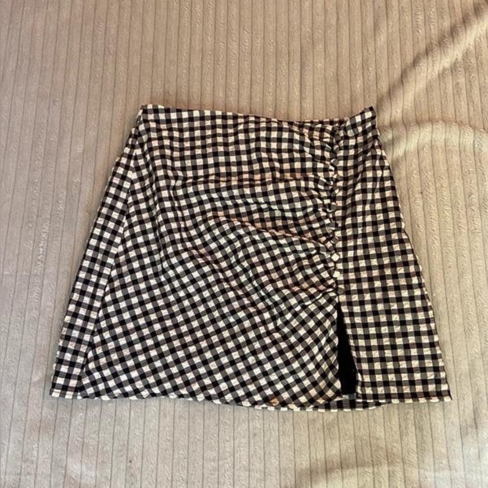 Bershka black and white gingham design skirt size medium